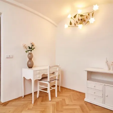 Apartment Golden Three Crowns Prague